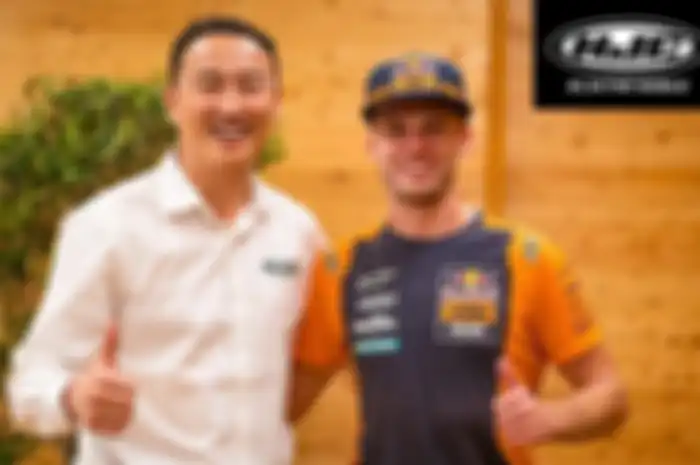 Brad Binder resmi memakai helm HJC RPHA 