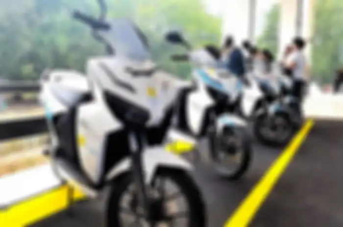 Gubernur DKI Jakarta, Anies Baswedan kasih 3 bonus buat motor listrik.