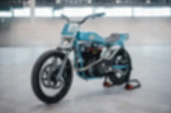 Harley-Davidson XLCR tracker