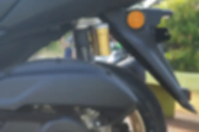 Sokbreker belakang All New NMAX 2020 lebih pendek dari versi sebelumnya