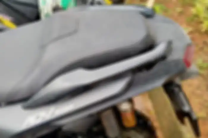 Cipratan di jok Honda ADV 150 tidak perlu khawatir karena bisa dipasang mud guard