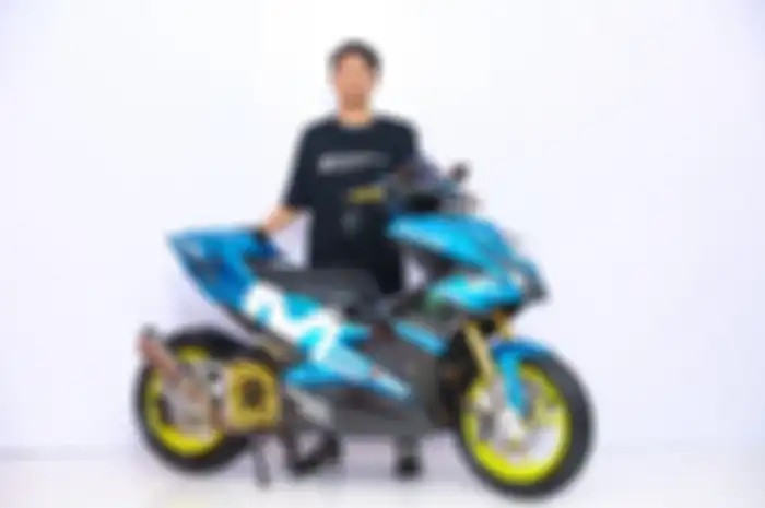 Pencetus modifikasi motor Yamaha Aerox berbodi mirip R1, Aditya.