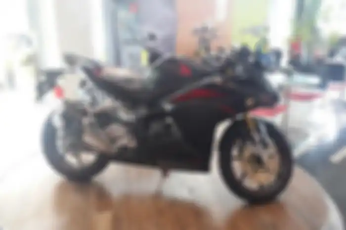 Motor sport Honda CBR250RR dapat diskon sampai Rp 5 juta.