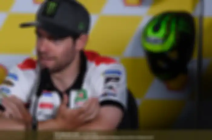 Pembalap LCR Honda, Cal Crutchlow, saat menghadiir konferensi pers pralomba MotoGP Malaysia di Sirkuit Sepang, Malaysia, 31 Oktober 2019.