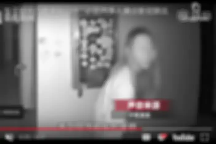 Bikin Ulah di Tengah Gegernya Virus Corona, Wanita Asal Wuhan Ini Dicokok Polisi Usai Ludahi Pintu Tetangga dalam Kegelapan Malam, Tak Sadar Kelakuannya Kepergok CCTV!
