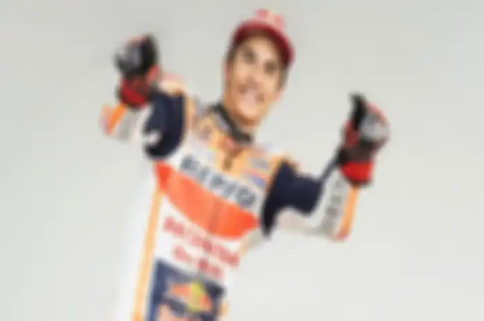 Marc Marquez balas sindiran Carlo Pernat terkait kontraknya di Repsol Honda.