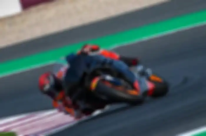 Marc Marquez menggunakan Honda RC213V 2019 milik tim LCR Honda di tes pramusim MotoGP Qatar hari ketiga (24/2).