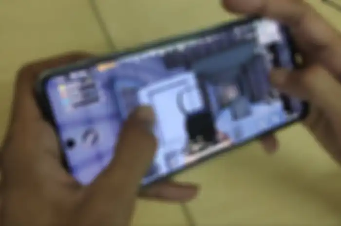GridGames bermain game PUBG Mobile menggunakan Samsung Galaxy A71