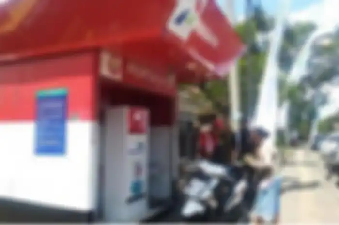 Pertashop, gerai bensin eceran resmi Pertamina.