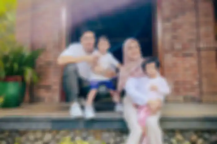 Keluarga Nycta Gina dan Rizky Kinoz