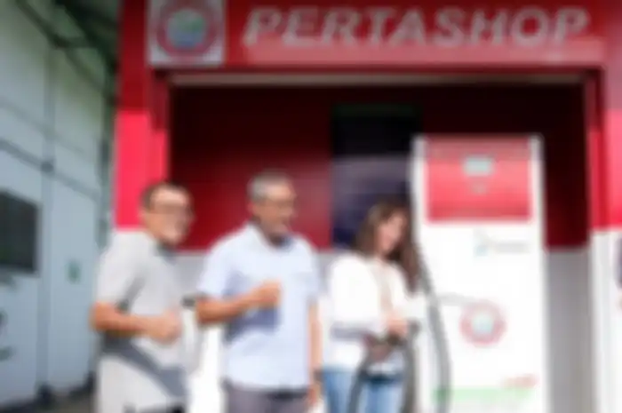 Pertashop gerai bensin eceran resmi Pertamina.