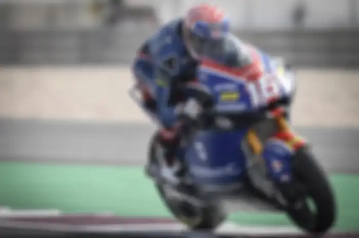 Joe Roberts meraih posisi terdepan di Moto2 Qatar 2020