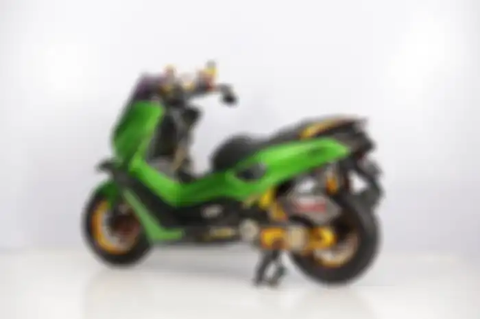 Unik banget, modifikasi motor Yamaha NMAX bertema 'cendol dawet' jadi yang paling elegan.