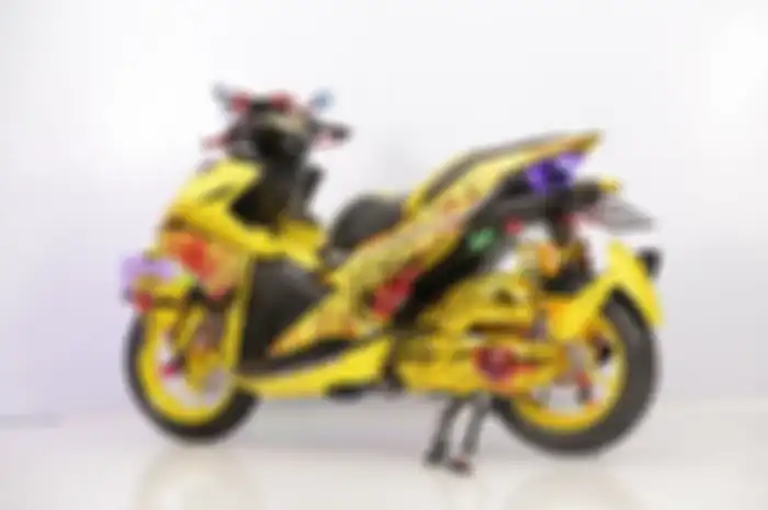 Modifikasi motor Yamaha Aerox 155 pemenang best decal Customaxi Pontianak
