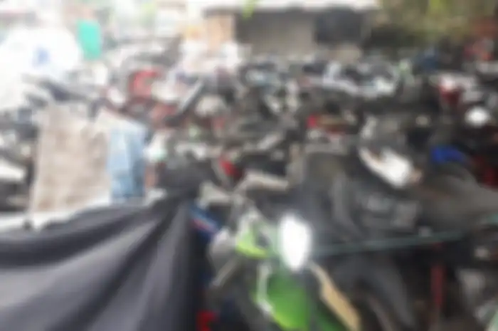 Ratusan motor sitaan polisi mangkrak di Teluk Pucung, Bekasi.