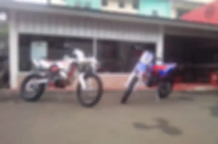 Dua motor trail Beta Motorcycle sama-sama mengusung mesin 300 cc.
