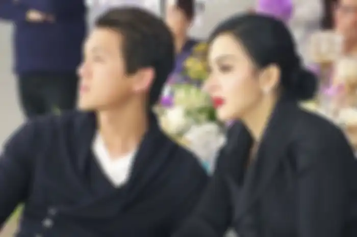 Reino Barack dan Syahrini