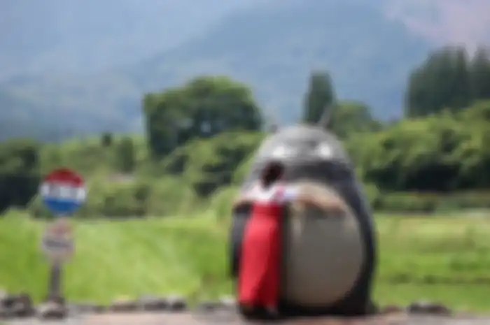 Halte bus Totoro buatan kakek nenek di Jepang