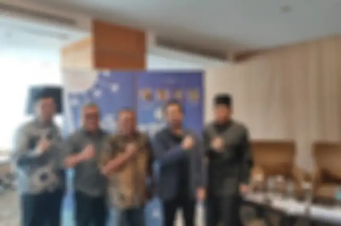 Diskusi Media "Nasib Industri Telko di Tengah Disrupsi Teknologi dan Covid-19", di Jakarta, Senin (16/3).