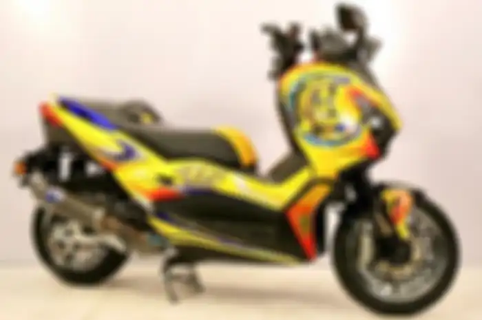 Yamaha XMAX modifikasi hedon juara Customaxi Makassar 2020