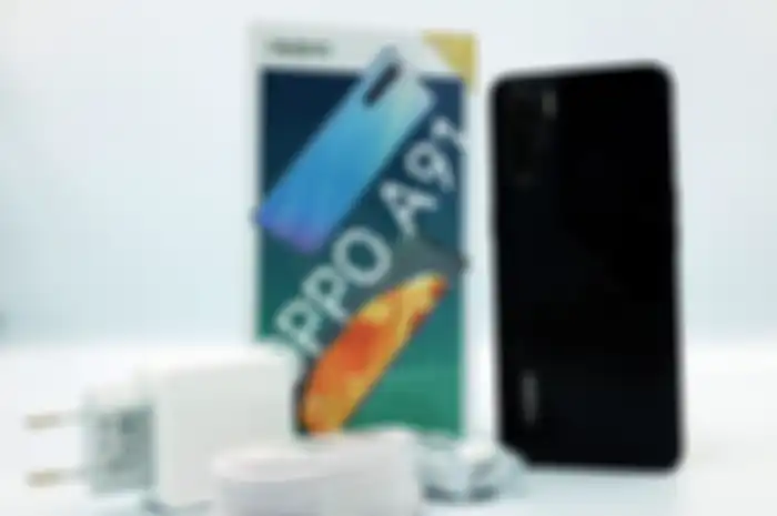 Oppo A91 dengan charger dan kabel data