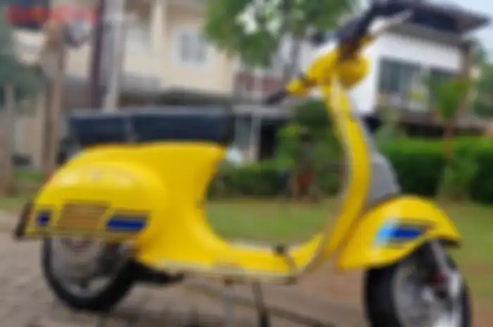 Vespa klasik hasil repaint yang dilakukan oleh A15 Engineering