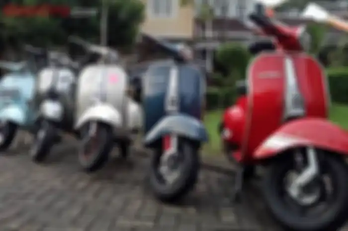 Deretan Vespa klasik
