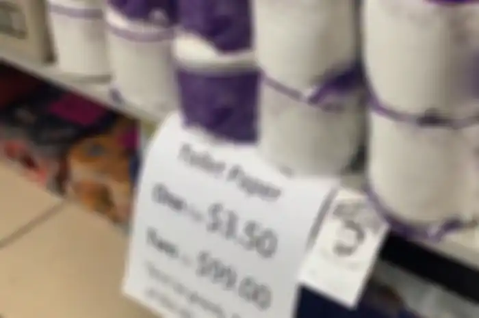 Pemilik toko di Australia, Hazem Sedda mempunyai cara unik untuk mencegah panic buying akibat pandemi virus corona.