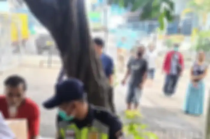 Bantuan paket kesehatan PT AHM buat warga sekitar pabrik 