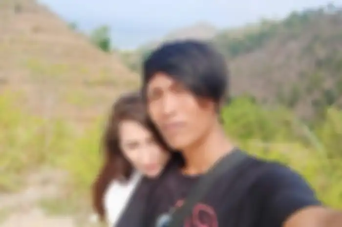Tukang Sapu Indonesia Ini Diajak Nikah Sama Bule Cantik, Kisahnya Romantis Sekaligus Inspiratif
