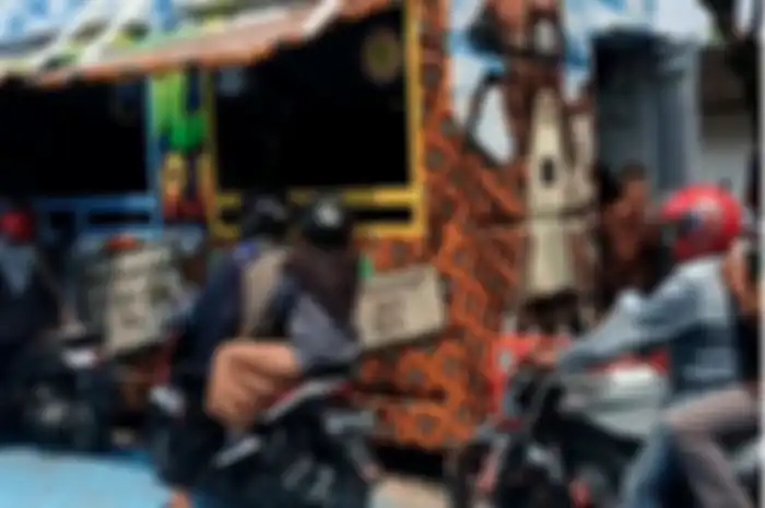 sim drive thru pertama kali di Indonesia ada di Polresta Solo