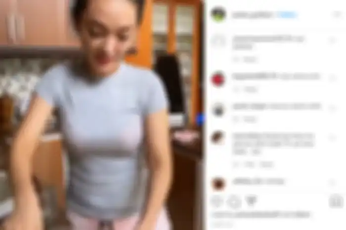 Kmentar netizen yang salfok dengan kaus ketat tembus pandang yang dipakai Zaskia Gotik