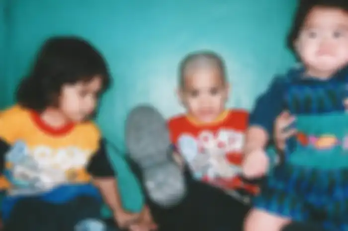 Foto jadul AL, EL dan DUL buah hati Maia Estianty dan Ahmad Dhani.