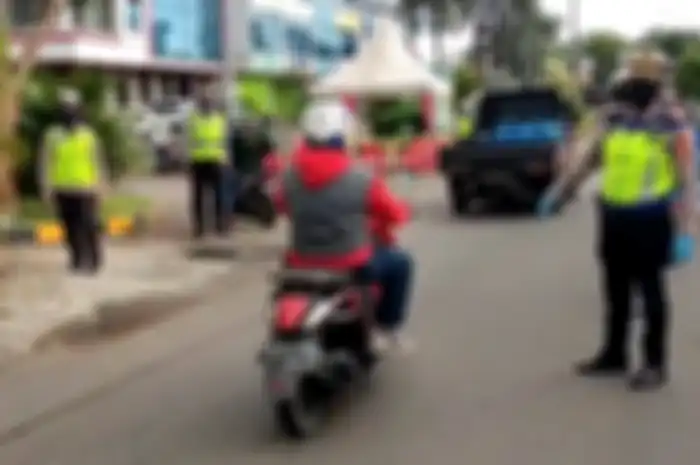 Cek Point Penerapan Pembatasan Sosial Berskala Besar ( PSBB). Angka Pelanggaran Aturan PSBB Berkurang Sampai 40 Persen