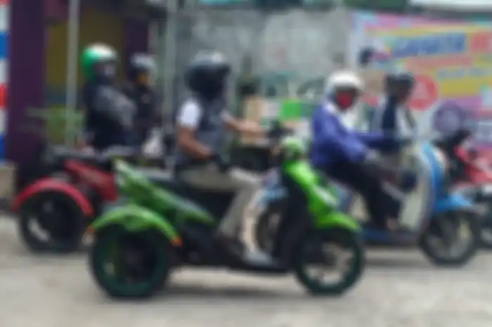 Motor Roda 3 Club mengadakan kegiatan bakti sosial