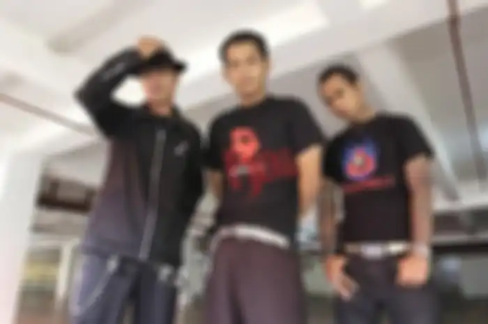 Superman Is Dead pernah harus menjelaskan rumor 'f**k java' yang nggak pernah ada buktinya.