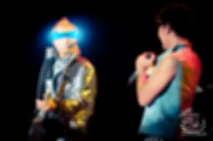 Andy Ayunir saat tampil bersama The Upstairs.