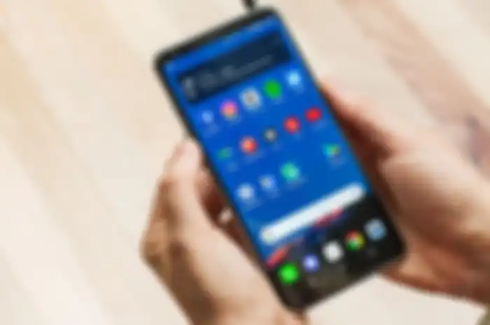 Ponsel dengan layar OLED