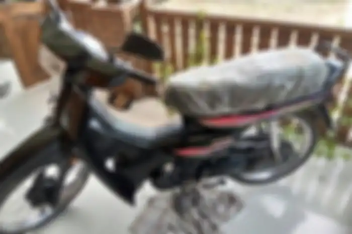 Honda Astrea Grand Impressa atau Black Impressa lansiran 1997 dijual Rp 100 juta.