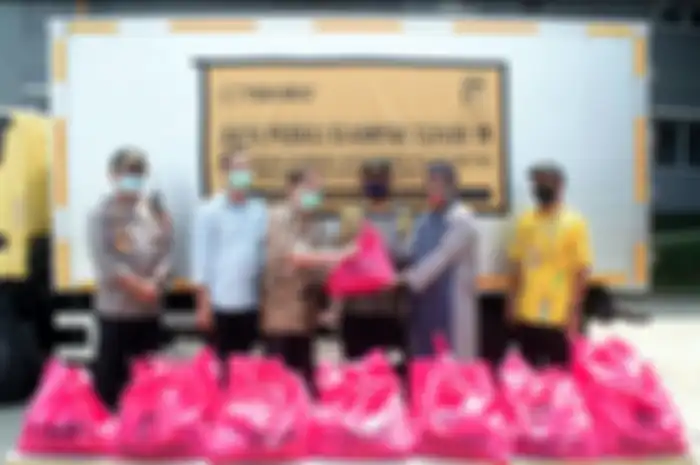 Tekiro Tools berkolaborasi dengan Polsek Metro Penjaringan, Jakarta Utara menyalurkan 1000 paket sembako kepada masyarakat di wilayah Muara Baru dan Bandengan, Jakarta Utara yang terdampak pandemi virus corona 