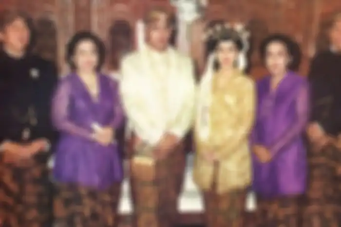 Foto Pernikahan Puan Maharani dengan sang suami