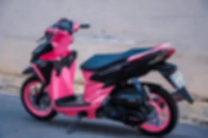Honda Vario 150. Perpaduan warna yang menarik dijamin mata melirik.