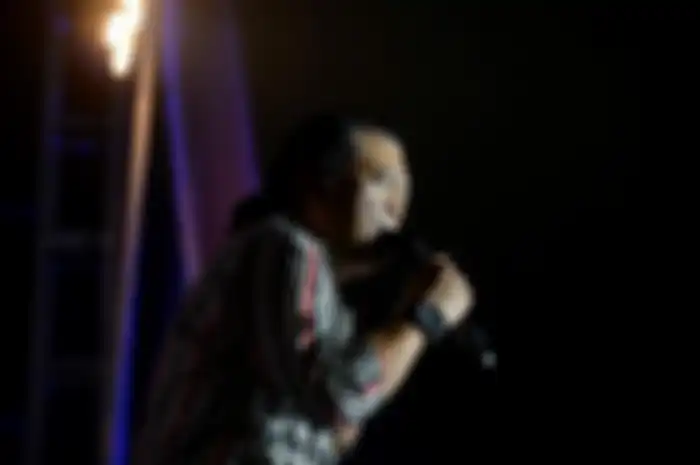 Didi Kempot saat menjadi bintang tamu pada sebuah pentas dangdut di lapangan Desa Wuled, Kecamatan Tirto, Kabupaten Pekalongan, Jawa Tengah,Selasa (30/7/2019). Hampir dua pekan ini nama Didi Kempot menjadi perbincangan warganet. Lirik dan musik Didi Kempot bertema cinta dan patah hati seperti mewaki