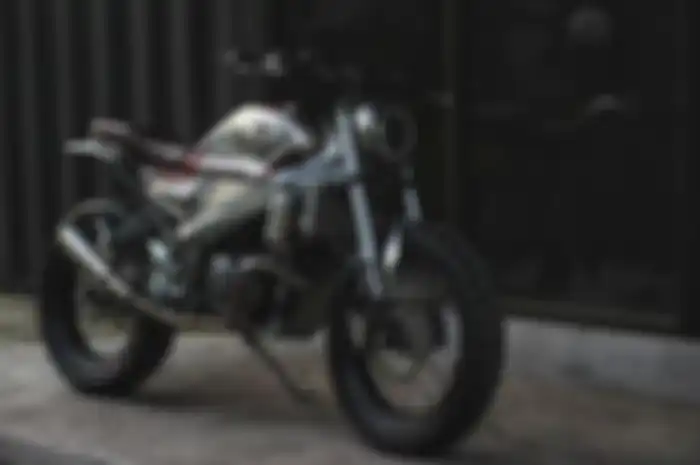 Honda CBR150R CBU yang dimodifikasi ala Scrambler custom