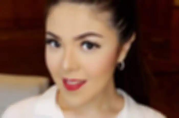 Bertransformasi Menjadi Gadis Cantik dengan Tubuh Langsing, Tina Toon Kebanjiran Pujian dari Netizen hingga Dirinya Digadang-gadang Jadi MUA: Bikin Tutorial Makeup Dong!