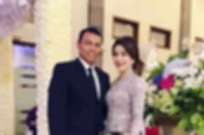Dilarang Berduet dengan Laki-laki dan Kini Jarang Tampil Manggung Usai Dinikahi Perwira Polisi, Uut Permatasari Hidup Makmur dan Huni Rumah Mewah nan Megah yang Didominasi Warna Putih