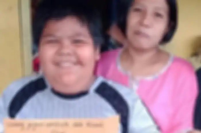 Rizal Bocah Penjual Gorengan Korban Bully