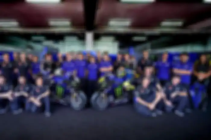 Ilustrasi kru tim Yamaha MotoGP. Waduh, Enam Orang Tim Yamaha Positif Covid-19, Cuma Bisa Tonton MotoGP Prancis 2020 dari Karantina
