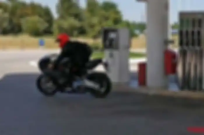 Beredar spy shot atau gambar bocoran motor sport retro Bimota KB4.