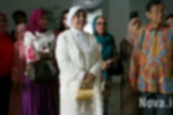 Sosok suami dari Nani Wijaya yang menikah di usia 72 tahun